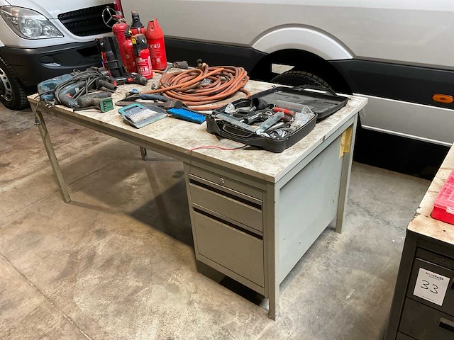 Partij garage inventaris - afbeelding 18 van  18