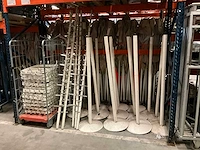 Partij garderobe rekken
