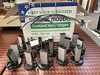 Partij garderobehangers met tafel-/baliehouders - afbeelding 1 van  9