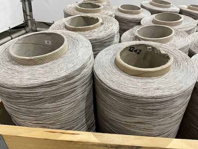 Partij garen - afbeelding 7 van  7