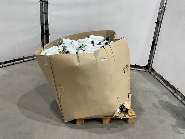 Partij garen - afbeelding 6 van  6