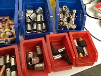 Partij gas en water koppelingen. - afbeelding 8 van  8