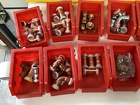 Partij gas en water koppelingen. - afbeelding 2 van  15