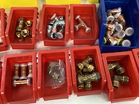 Partij gas en water koppelingen. - afbeelding 3 van  15