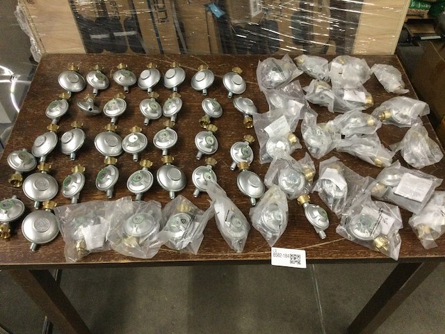 Partij gasdrukregelaars - afbeelding 1 van  3