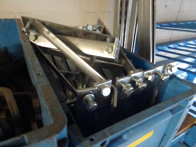 Partij gasleidingwerk en installatiemateriaal - afbeelding 8 van  39