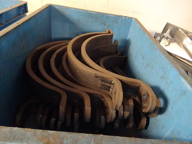 Partij gasleidingwerk en installatiemateriaal - afbeelding 9 van  39