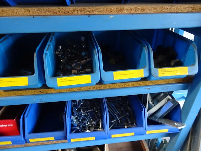 Partij gasleidingwerk en installatiemateriaal - afbeelding 23 van  39