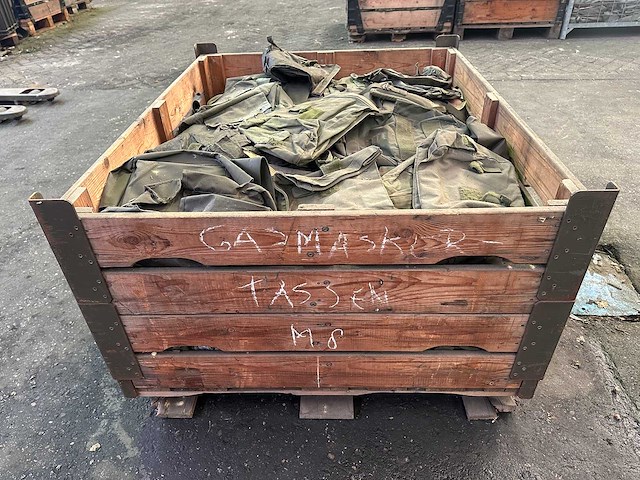 Partij gasmaskertassen m8 - afbeelding 4 van  4