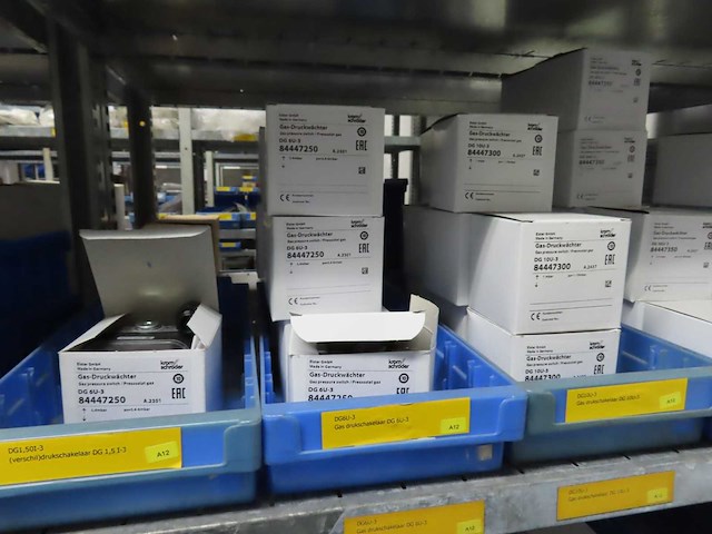 Partij gasregel installatiemateriaal, ca 250 items - afbeelding 14 van  45