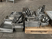 Partij gastronorm bakken en deksels - afbeelding 1 van  7