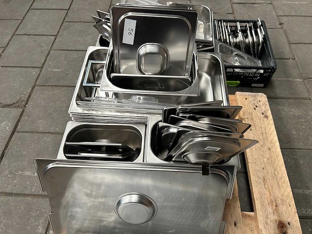 Partij gastronorm bakken en deksels - afbeelding 6 van  7