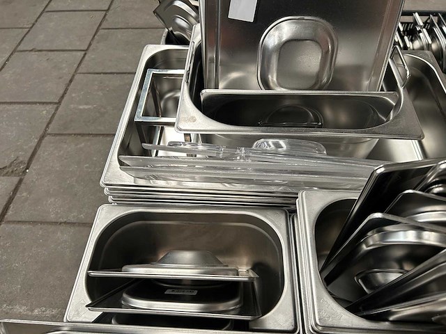 Partij gastronorm bakken en deksels - afbeelding 7 van  7