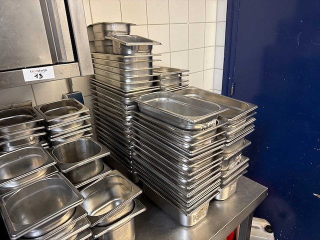Partij gastronormbakken (155x) - afbeelding 2 van  6
