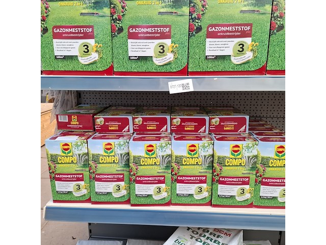 Partij gazonmeststof compo, dcm - afbeelding 2 van  12