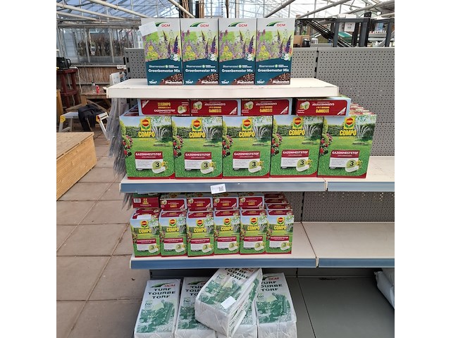 Partij gazonmeststof compo, dcm - afbeelding 5 van  12