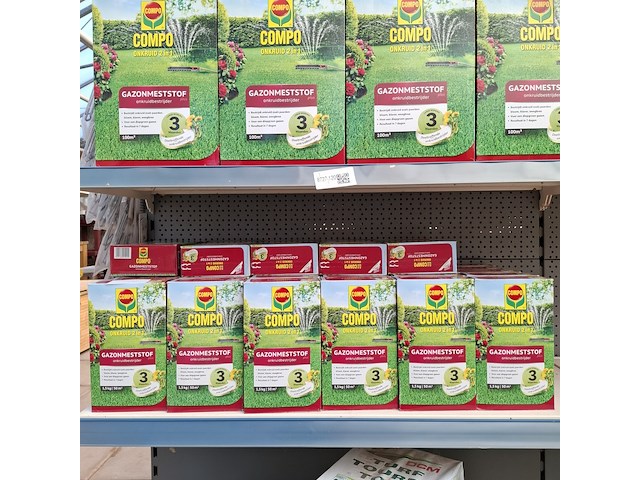 Partij gazonmeststof compo, dcm - afbeelding 11 van  12