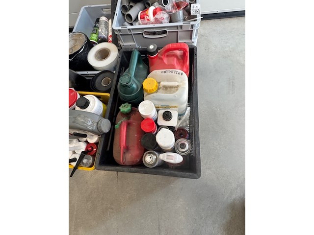 Partij gebruiksmaterialen en installatiemateriaal - afbeelding 4 van  7