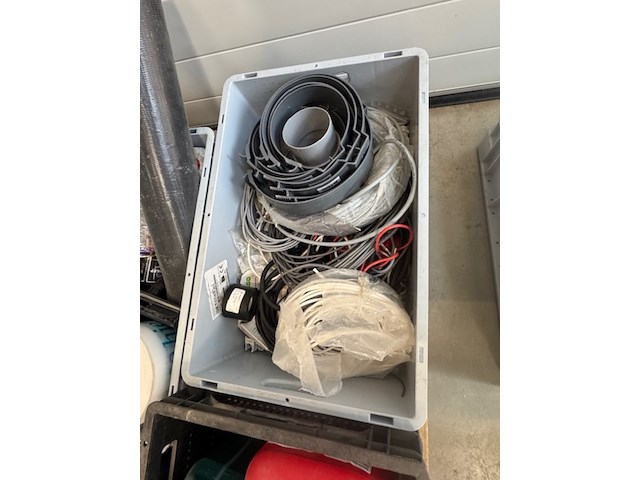 Partij gebruiksmaterialen en installatiemateriaal - afbeelding 7 van  7