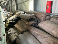 Partij gebruikte champignonteelt-/gronddoeken – ca. 1.550 mm breed – minimaal 65 meter per doek - afbeelding 5 van  7