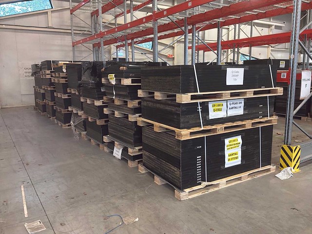 Partij gebruikte zonnepanelen - afbeelding 1 van  8
