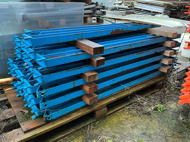 Partij gedemonteerde draagarmstellingen - afbeelding 14 van  16