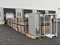 Partij gedemonteerde ict artikelen