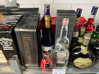 Partij gedistilleerd - afbeelding 4 van  5