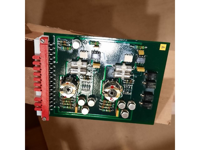 Partij gedrukte schakelingen - afbeelding 9 van  13