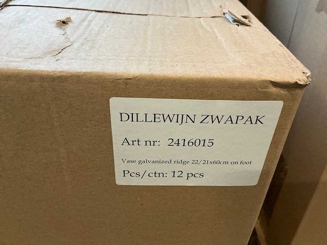 Partij gegalvaniseerde vaas op voet 22/21x60cm (264x) - afbeelding 3 van  7