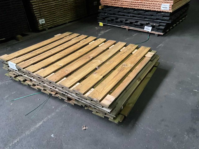 Partij geïmpregneerd grenen tuinschermen 180x90 cm - afbeelding 1 van  8