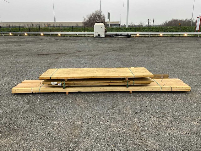 Partij geïmpregneerd hout - afbeelding 4 van  11