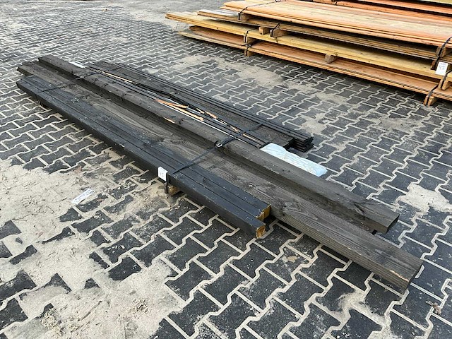 Partij geïmpregneerd tuinhout - afbeelding 1 van  4