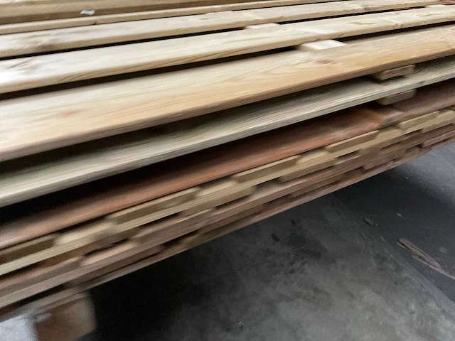 Partij geïmpregneerde grenen tuinscherm 180x180 cm - afbeelding 14 van  14