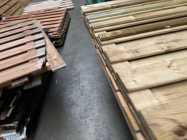 Partij geïmpregneerde grenen tuinscherm 180x180 cm - afbeelding 7 van  9