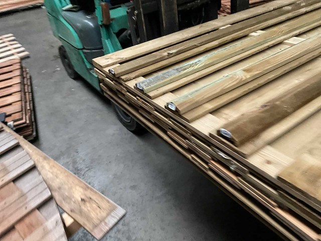 Partij geïmpregneerde grenen tuinscherm 180x180 cm - afbeelding 8 van  9