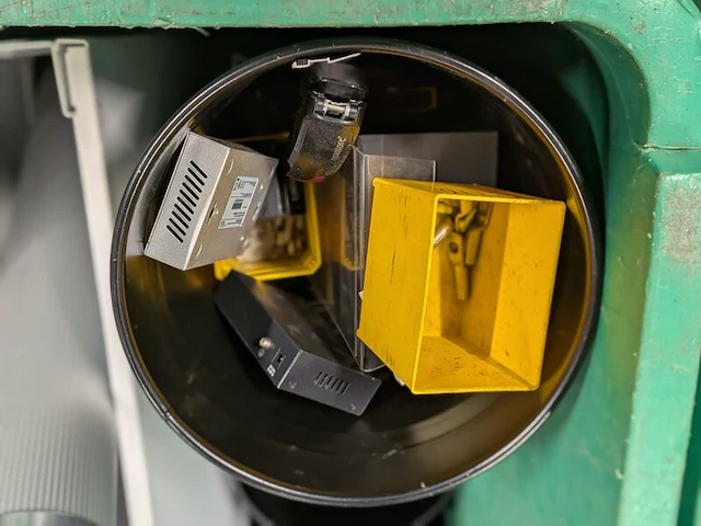 Partij geïsoleerde dubbele koperen koelleidingen, in 3x kunststof palletbox - afbeelding 2 van  12