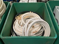 Partij geïsoleerde dubbele koperen koelleidingen, in 3x kunststof palletbox - afbeelding 8 van  12