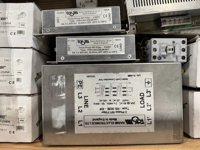 Partij gemengde electronica & besturingscomponenten (56kg) - afbeelding 3 van  12