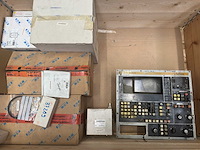 Partij gemengde industriële besturings- en electronica componenten - afbeelding 9 van  9