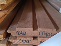 Partij gemodificeerd hout - afbeelding 6 van  10