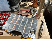 Partij gereedschap, bouwmaterialen en toebehoren w.o. makita, stanley - afbeelding 4 van  7