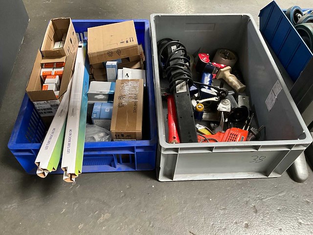 Partij gereedschap en divers - afbeelding 1 van  3