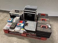 Partij gereedschap en ijzerwaren - afbeelding 1 van  8