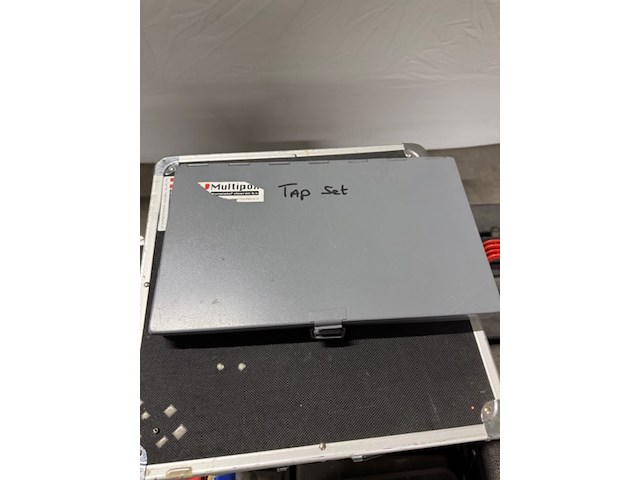 Partij gereedschap en ijzerwaren - afbeelding 2 van  8