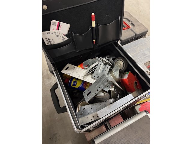 Partij gereedschap en ijzerwaren - afbeelding 5 van  8