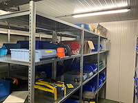 Partij gereedschap en magazijn bakken - afbeelding 4 van  14