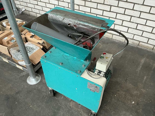 Partij gereedschap en moeren/bouten - afbeelding 11 van  18