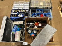 Partij gereedschap en toebehoren