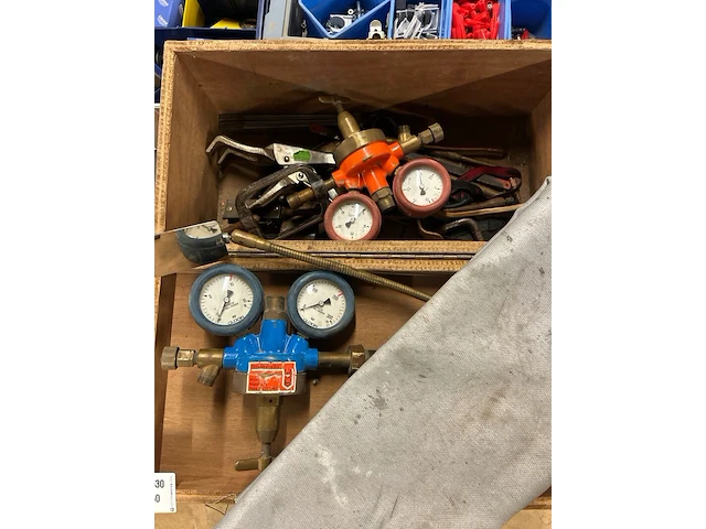 Partij gereedschap en toebehoren - afbeelding 3 van  5